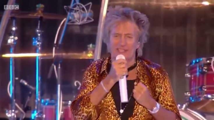Rod Stewart Paddles Back His Quitting Rock Music Statement | Society Of Rock Videos