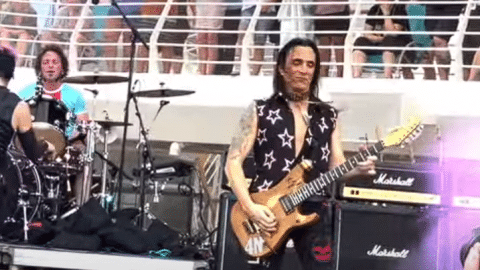 Nuno Bettencourt’s Comment Sparks Feud with Guns N’ Roses | Society Of Rock Videos
