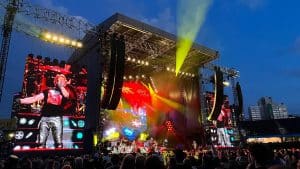 Guns N’ Roses Play “Perhaps” Live For The First Time And Fans Didn’t Expect It To Be This Good
