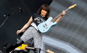 What Causes Chrissie Hynde’s Dislike for Autograph Seekers