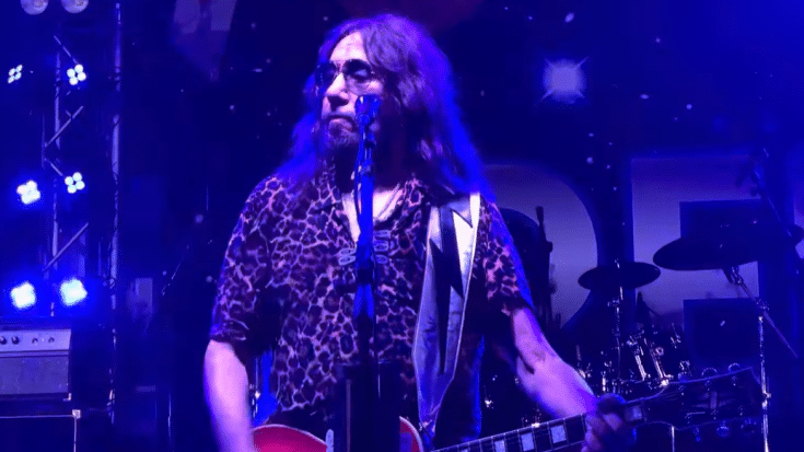 Ace Frehley Applauds the Sharp Minds of His Fans, Drawing Contrasts with KISS Fans | Society Of Rock Videos