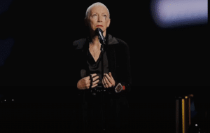 Annie Lennox Honors Sinead O’Connor with Emotional Tribute at the Grammys
