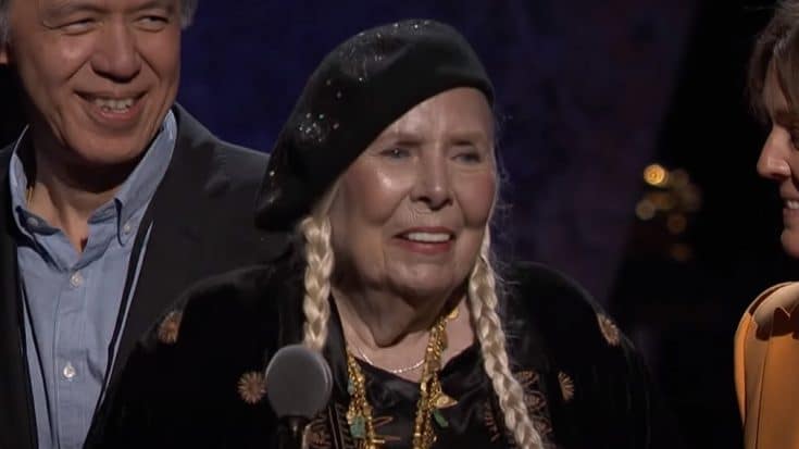 Joni Mitchell Stuns Crowd With Her First Grammys Performance With ‘Both Sides Now” | Society Of Rock Videos