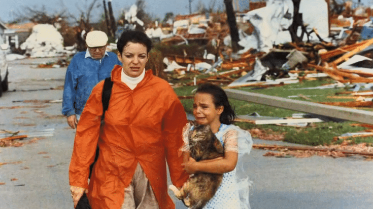 8 Environmental Disasters That Marked the 1990s | Society Of Rock Videos