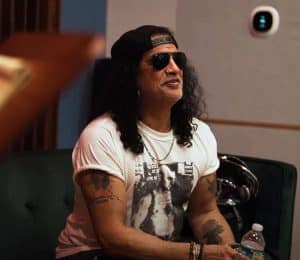 Slash Shares That Guns n’ Roses Is Making A New Album – Nicole