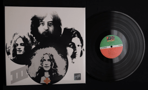 5 Classic Rock Albums From the 70s That Sound Better on Vinyl