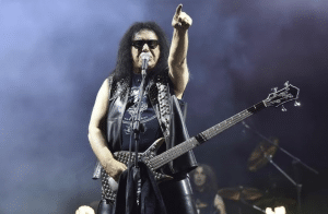 Gene Simmons Criticizes Bass Slapping, Says He ‘Can’t Remember Anything Flea Plays’