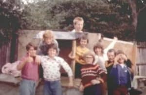 10 Retro Outdoor Games from the ’70s and ’80s