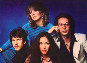 10 ’70s Folk Songs That Sound Completely Outdated