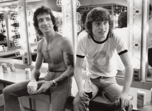 10 Bands That Survived Losing Their Lead Singer