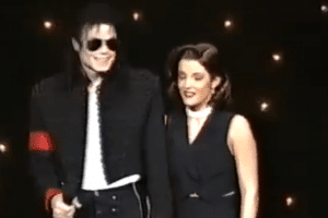 7 Cringe-Worthy ’90s Award Show Acceptance Speeches