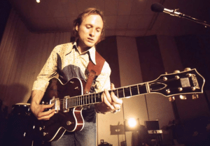 7 Classic Rockers Who Were Bad Vocalists But Wrote Great Songs