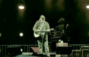 Watch Neil Young Perform His Favorite ’80s Deep Cut for the First Time Since 1983