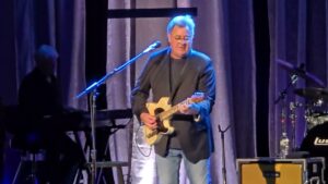 Vince Gill Reveals Struggle Performing At The Sphere