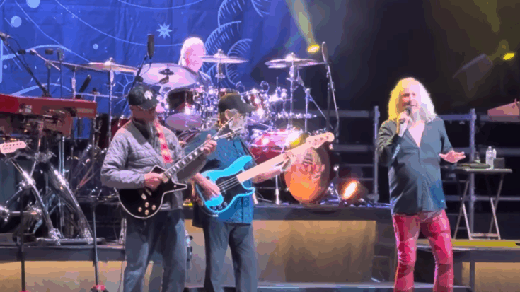 Kansas performing “Carry on Wayward Son” live in Bonner Springs, KS on September 26, 2025, featuring Kerry Livgren, Dave Hope, Rich Williams, and Phil Ehart.