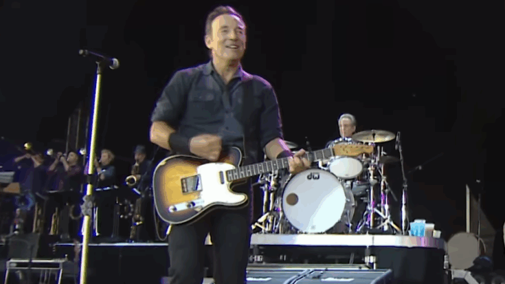 Bruce Springsteen playing with his stratocaster