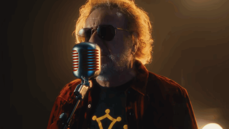 Sammy hagar singing in a vintage mic