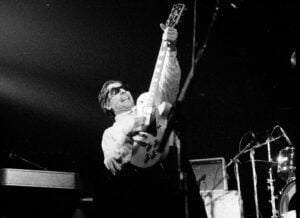 10 Forgotten Classic Rock Albums from the 70s That Deserve a Second Listen