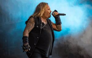 8 Classic Rock Vocalists Who Are Struggling With Their Voices in 2025