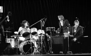 On This Day in 1974: The Carpenters Reached No.1 With a Record-Breaking Singles Collection That Dominated Charts Worldwide