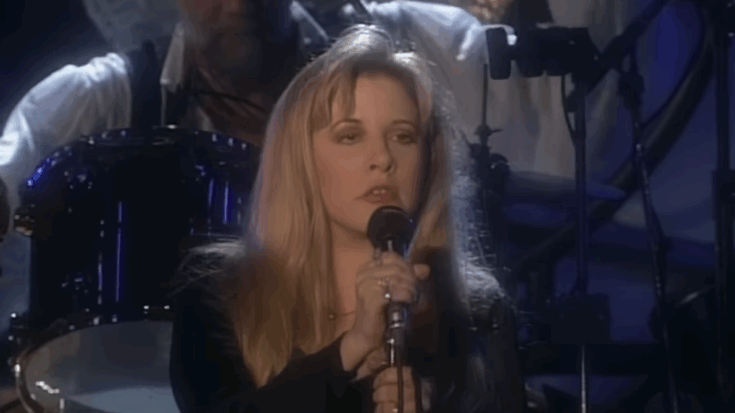 Stevie Nicks Singing