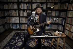 Dave Davies Defends The Kinks’ “Lola” After Criticism