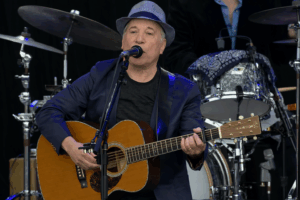 What Really Happened Between Paul Simon and Carrie Fisher