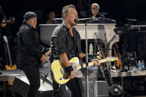 The Amazing Trick Nils Lofgren Brought to Bruce Springsteen’s Band