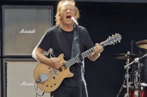 WATCH: Stevie Young Back on Stage With AC/DC After Hospitalization