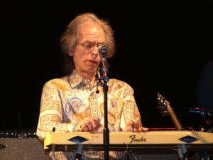 Yes Postpone European Tour After Guitarist Steve Howe Requires Hospitalization for an ‘Essential Operation’